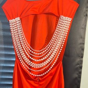 Beautiful dress with Pearl back